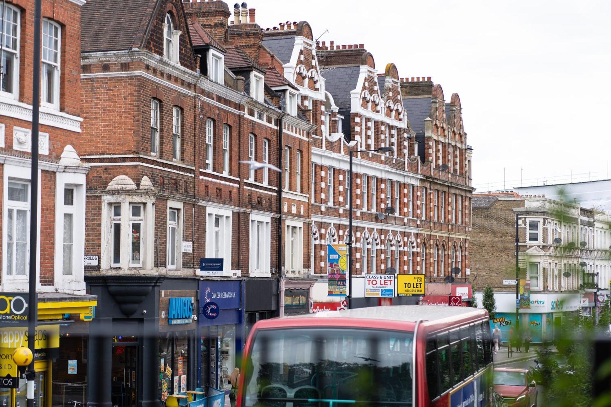 Fulham Luxury Close To Underground Newly Refurbished Hr