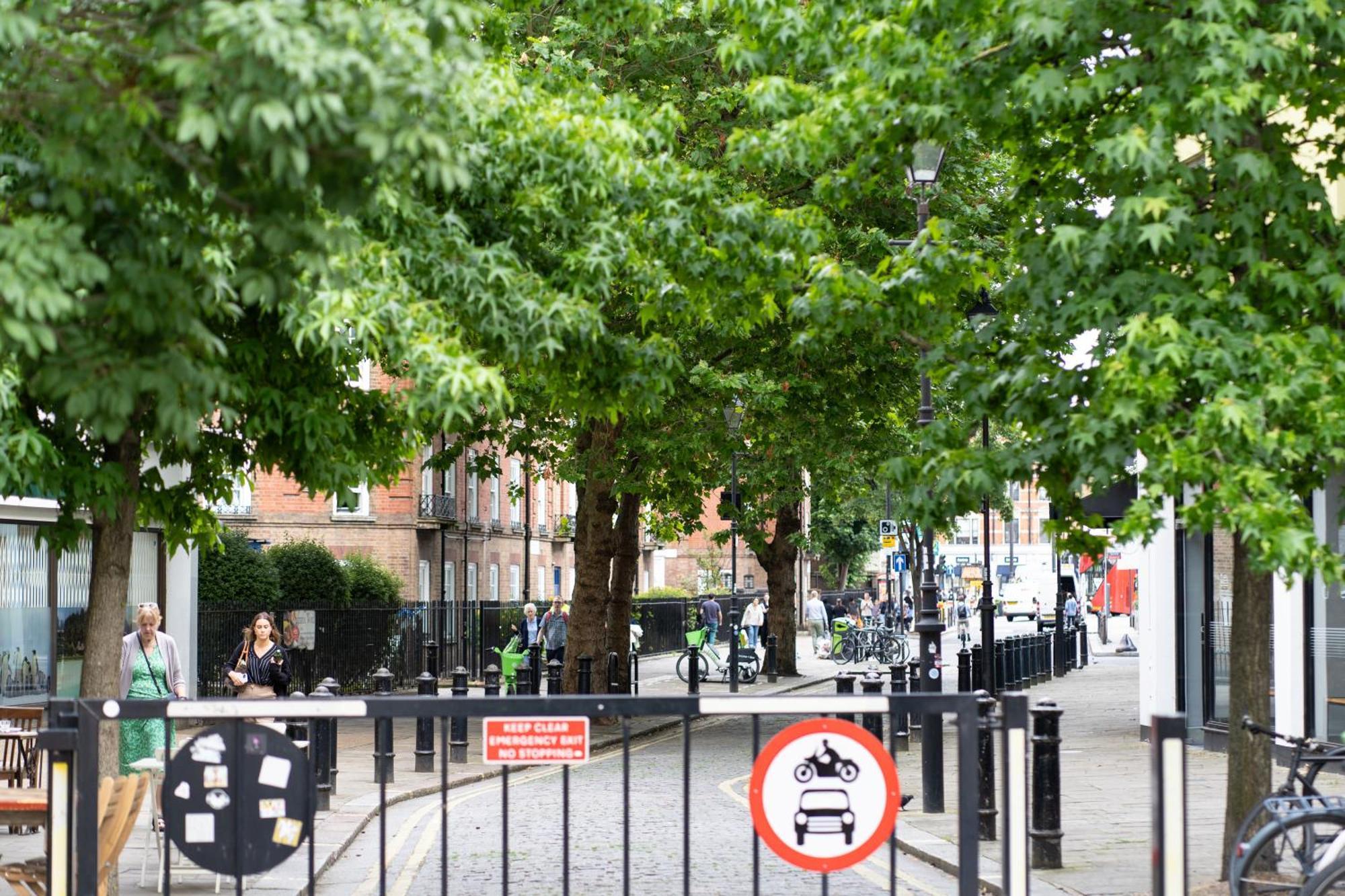 Fulham Luxury Close To Underground Newly Refurbished Hr