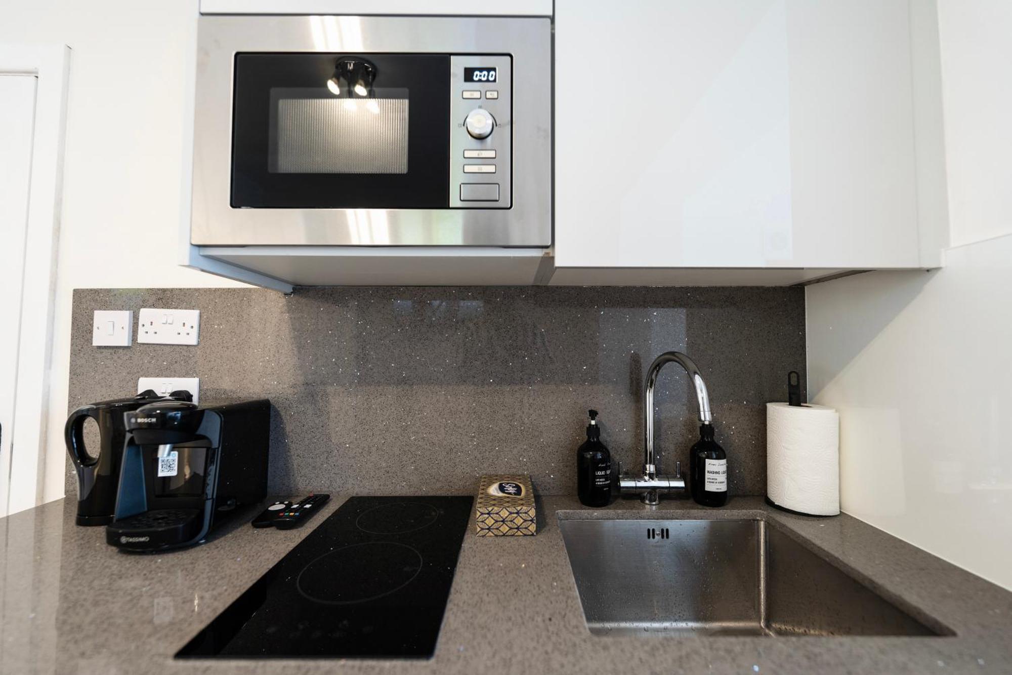 Fulham Luxury Close To Underground Newly Refurbished Hr *