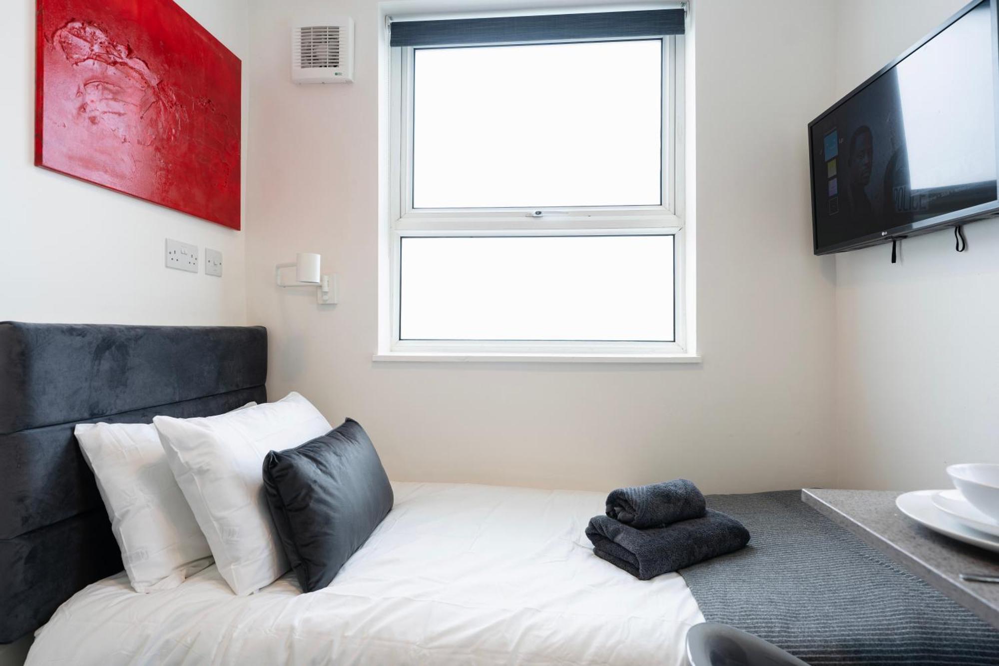 Fulham Luxury Close To Underground Newly Refurbished Hr