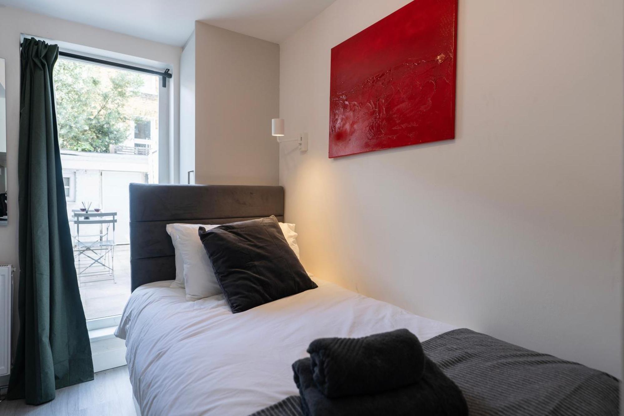 Fulham Luxury Close To Underground Newly Refurbished Hr *